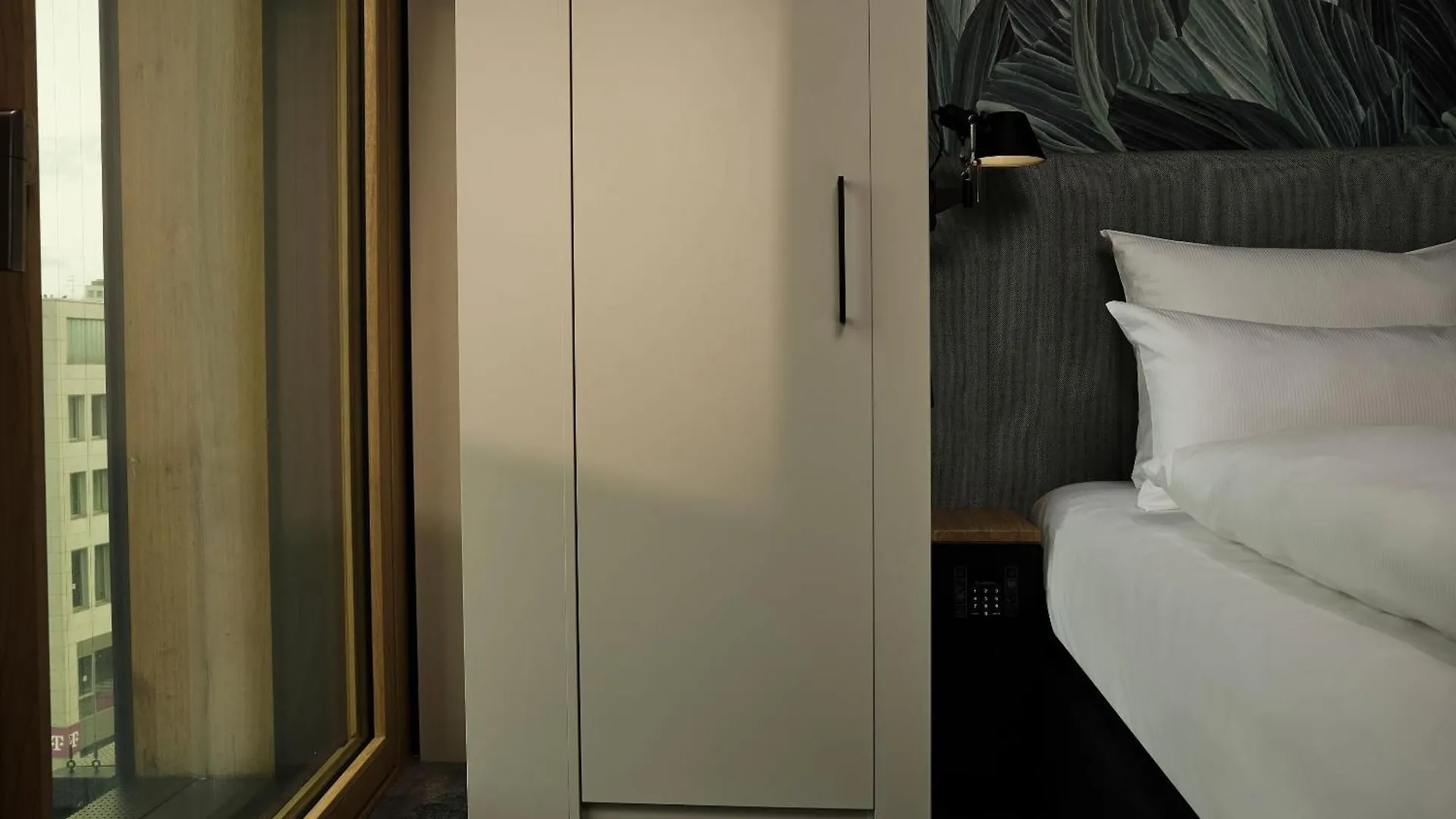 Hotel The Cloud One Duesseldorf-Koebogen 4*, Düsseldorf Niemcy